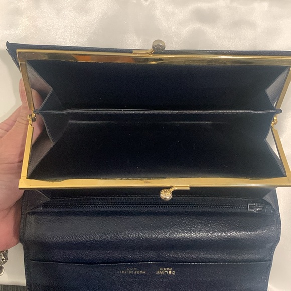 Celine - Picture 5 of 9